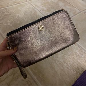 Lululemon wallet